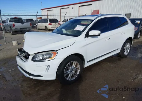 2015 Volvo Xc60 T5 Platinum z USA, uszkodzony, nr VIN YV440MDM9F2695370